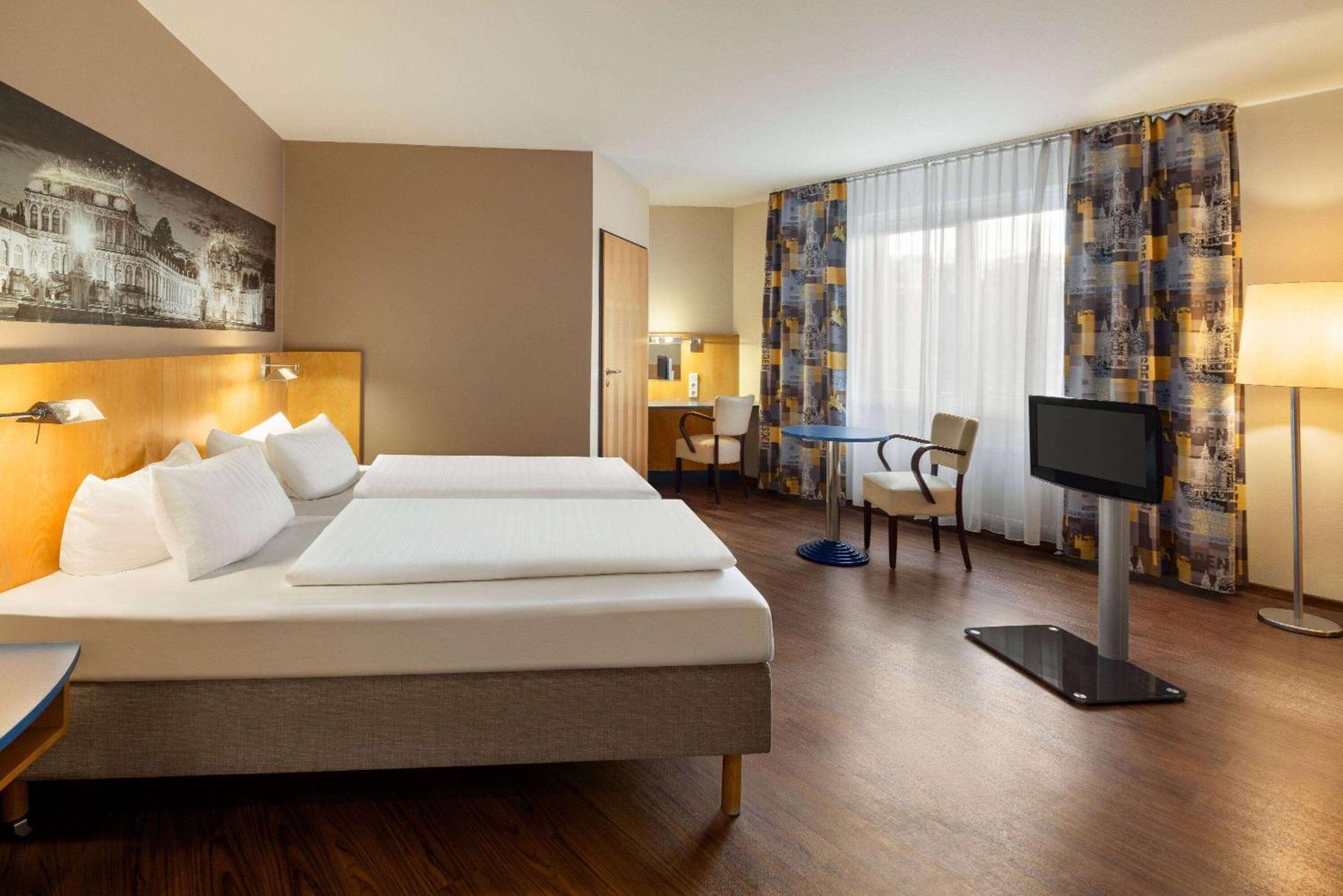 Amedia Elbpromenade Hotel 3*