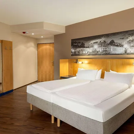Amedia Dresden Elbpromenade, Trademark Collection By Wyndham Exterior photo
